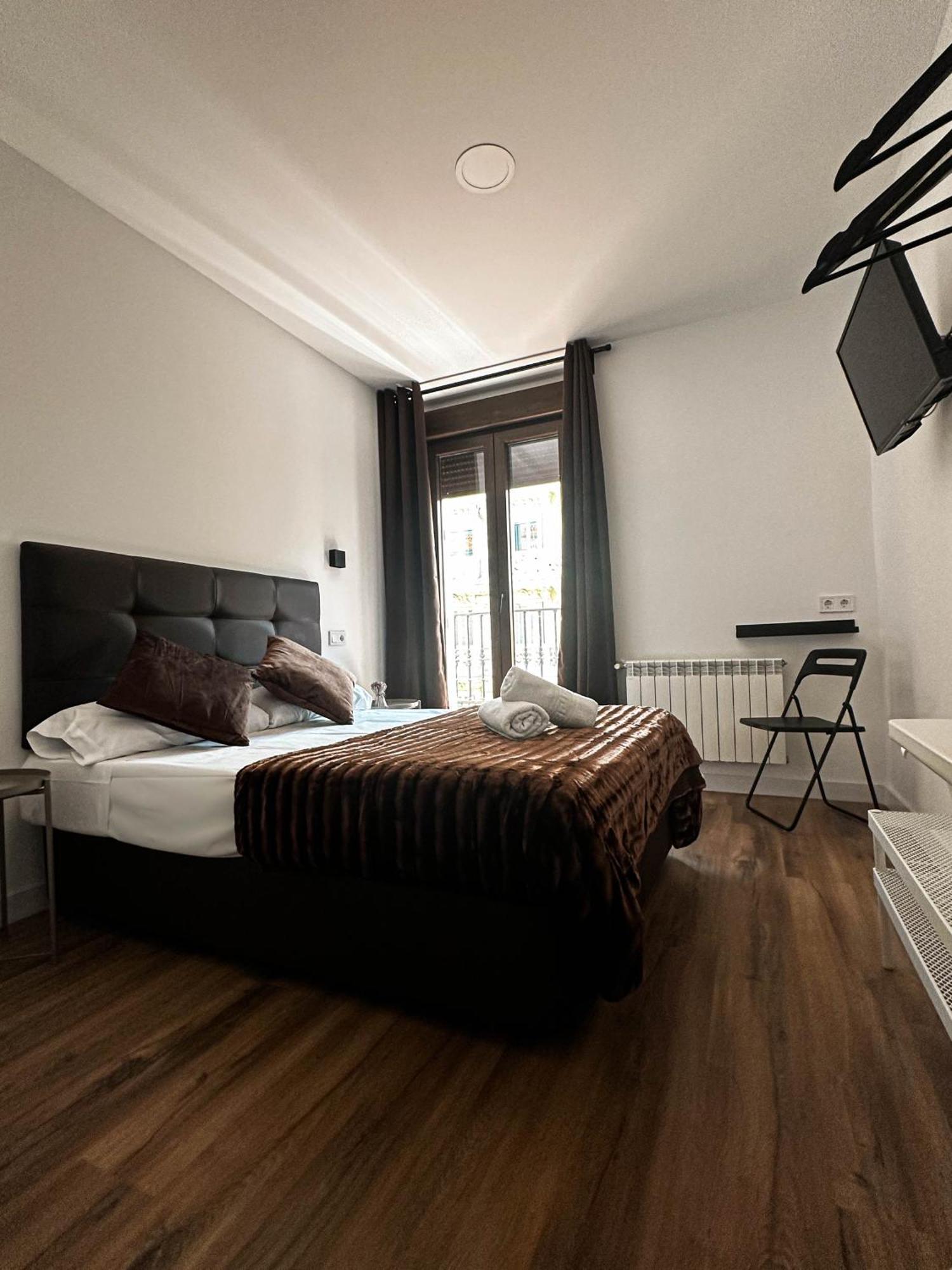Hostal Arenal Madrid Exterior foto